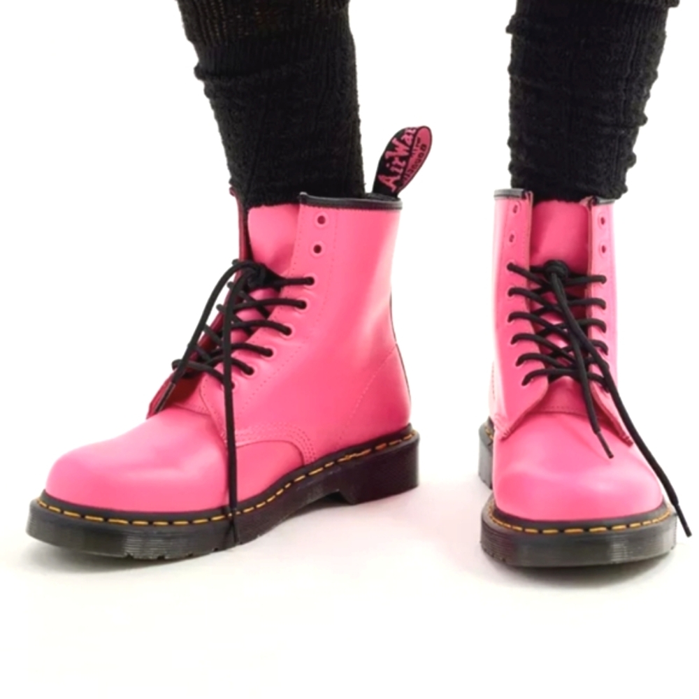 Dr Martens Pink Boots 1460 size 41, fits like woman’s 10